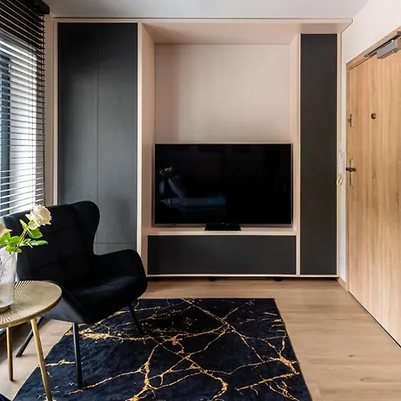 Iron Apartment *