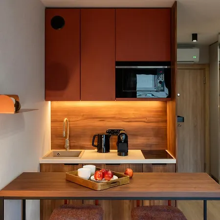 Apartment Iron