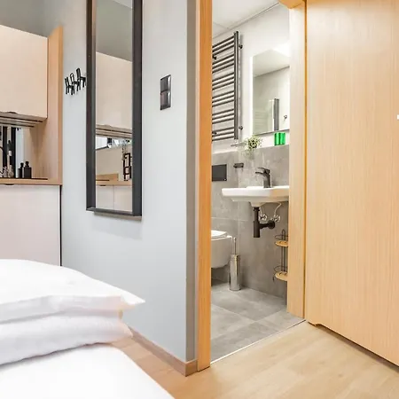 Iron By Mb Apartment